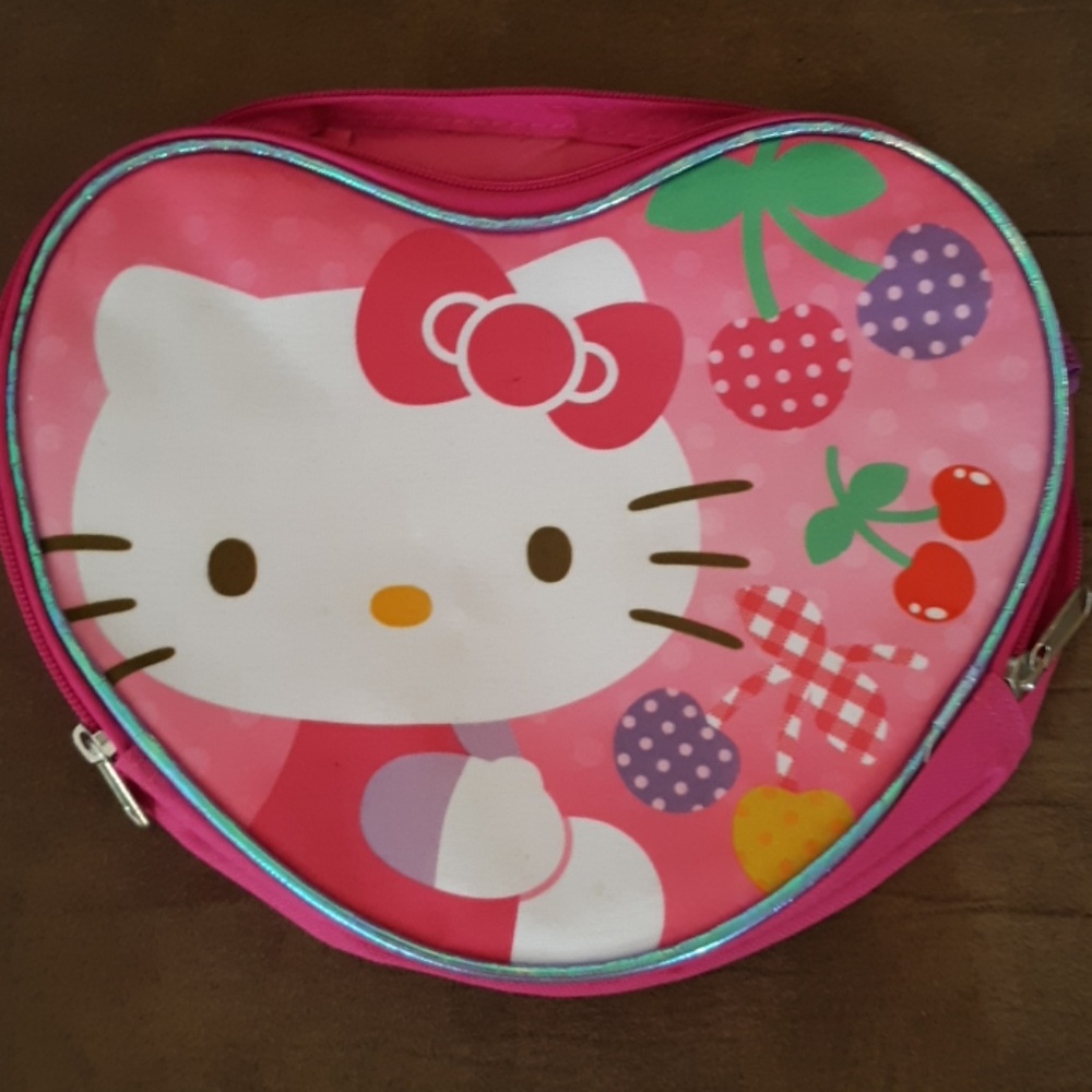 Hello Kitty girls heart-shaped purse or bag